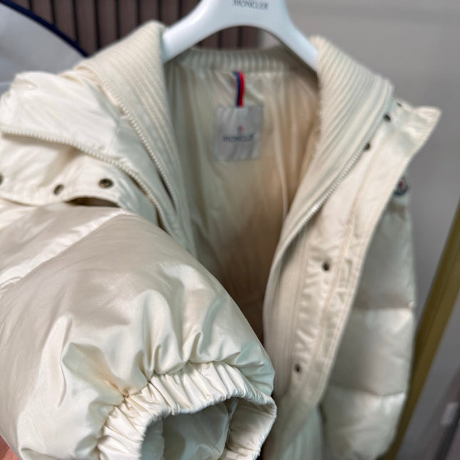 MONCLER COAT STYLE 140