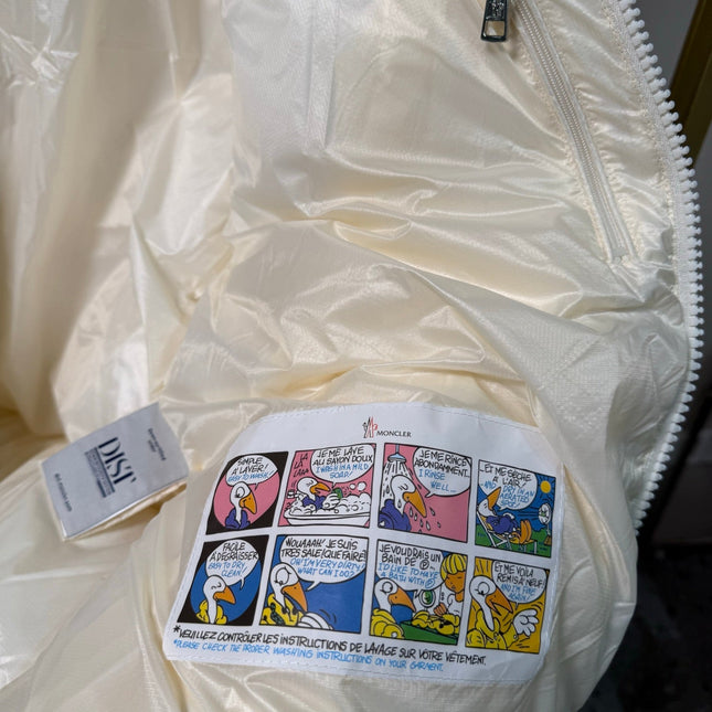 MONCLER JACKET STYLE 137