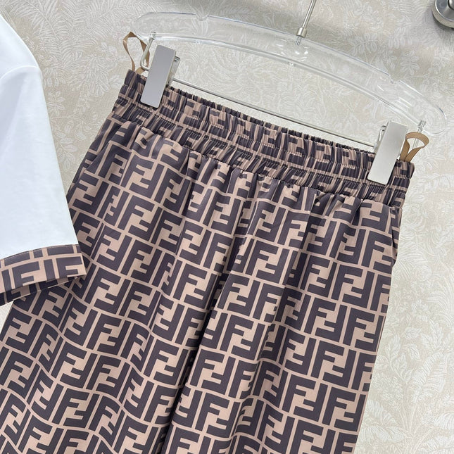 FENDI SHORT-SLEEVE T‑SHIRT AND LONG PANTS SET 275185