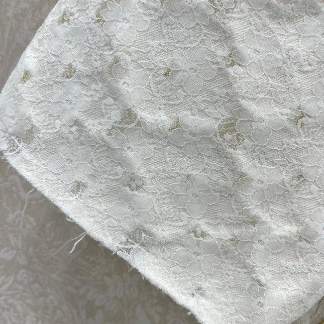 CHANEL LACE-TRIMMED DENIM SHORTS 275066