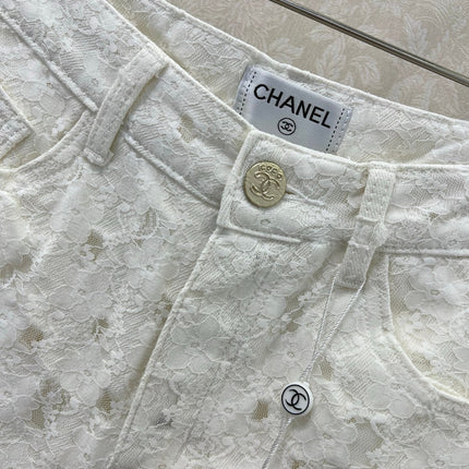 CHANEL LACE-TRIMMED DENIM SHORTS 275066