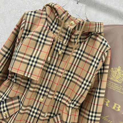 BURBERRY PLAID JACKET 275082