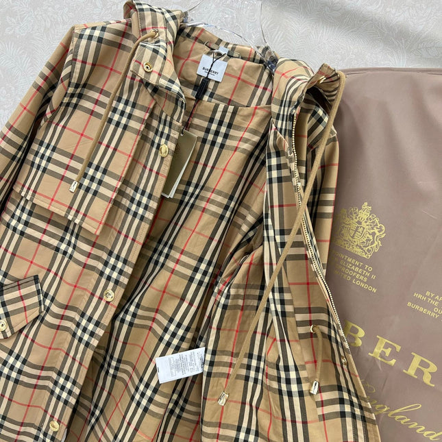 BURBERRY PLAID JACKET 275082