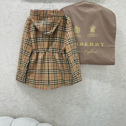 BURBERRY PLAID JACKET 275082