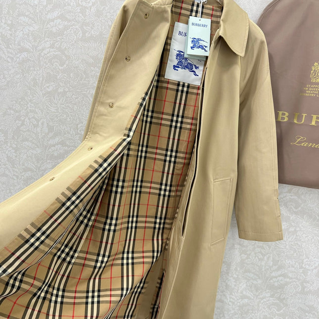 BURBERRY WINDBREAKER JACKET 275088