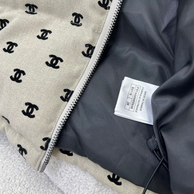 CHANEL 25S DOWN JACKET 311