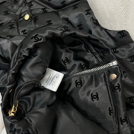 CHANEL 25S PUFFER VEST 312