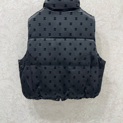 CHANEL 25S PUFFER VEST 312