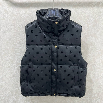 CHANEL 25S PUFFER VEST 312