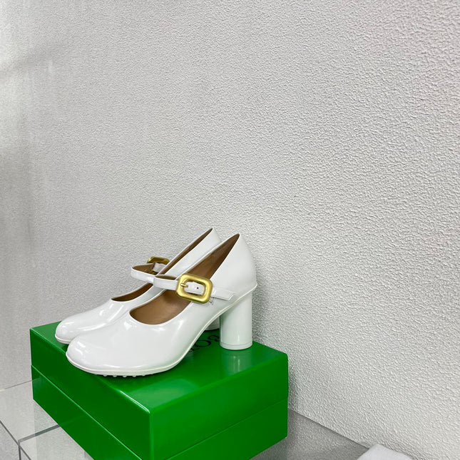 ATOMIC MARY-JANE PUMP 9 CM IN WHITE CALFSKIN