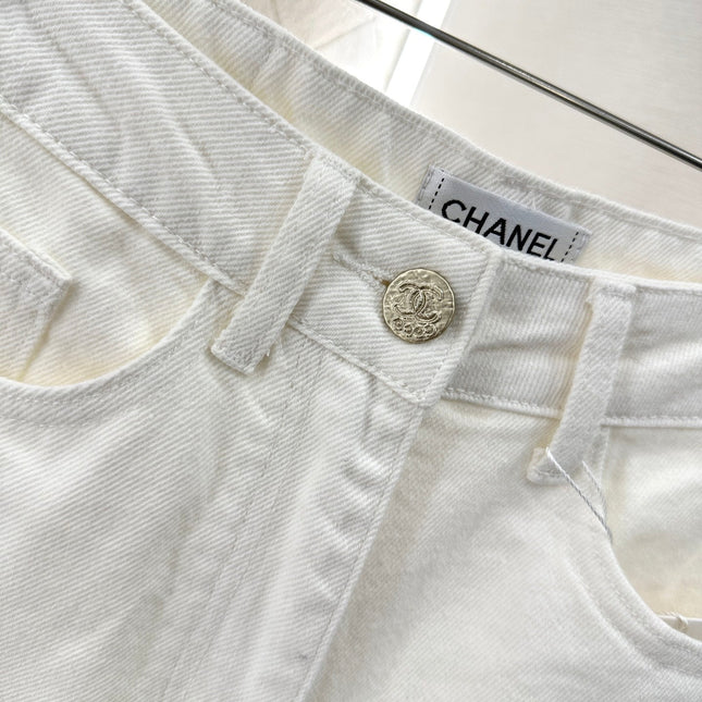 CHANEL WHITE DENIM SHORTS