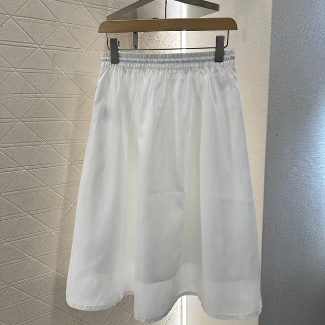 CHANEL SLEEVELESS TOP 272320