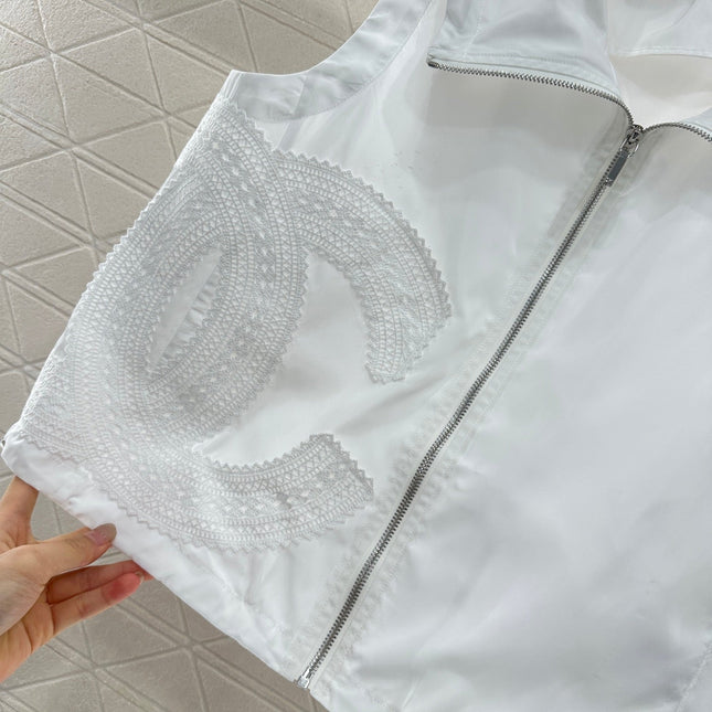 CHANEL SLEEVELESS TOP 272320