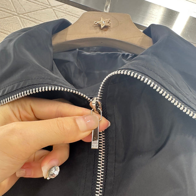 CHANEL SLEEVELESS TOP 272317