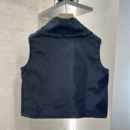 CHANEL SLEEVELESS TOP 272317