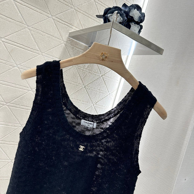 CHANEL SLEEVELESS TOP 272290