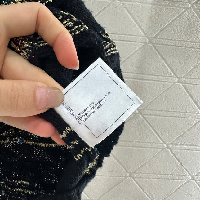 CHANEL SLEEVELESS TOP 272290