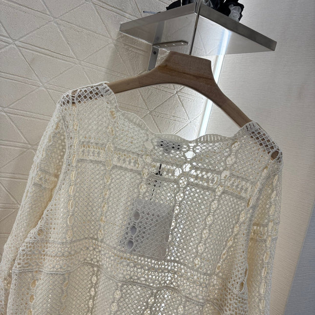 CHANEL PULLOVER KNIT TOP WITH CUTWORK EMBROIDERY 276502