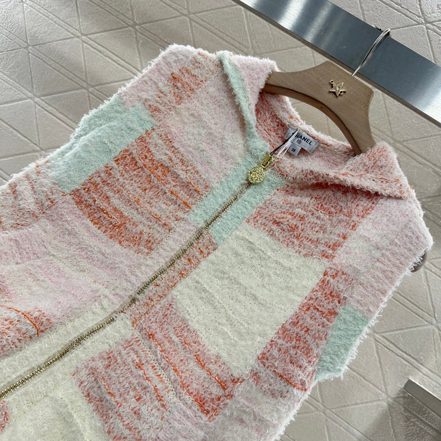 CHANEL SLEEVELESS KNIT HOODIE 276508