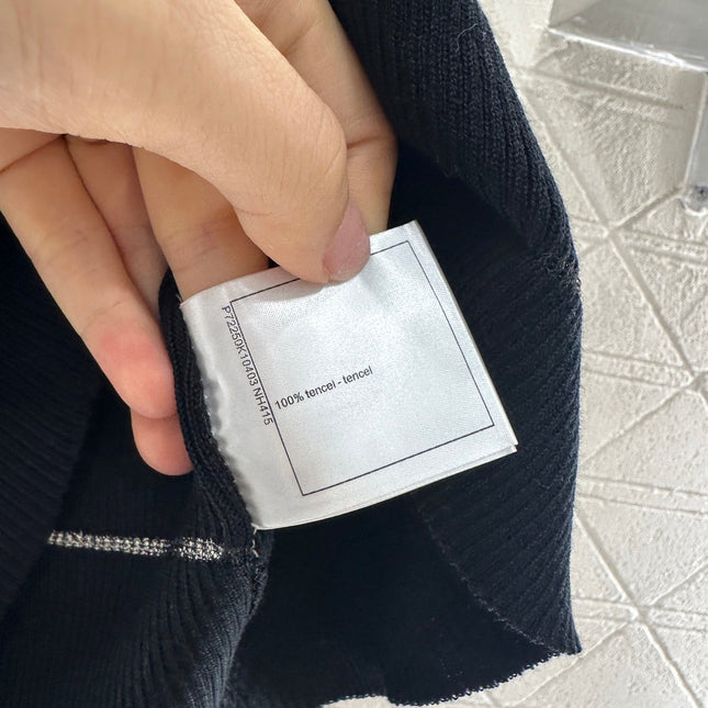 CHANEL FITTED SHORT-SLEEVE KNIT TOP 276496