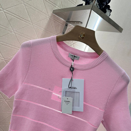 CHANEL FITTED SHORT-SLEEVE KNIT TOP 276498