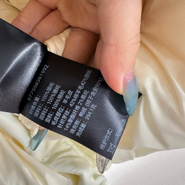 MONCLER 25S DOWN JACKET WITH HOOD 220