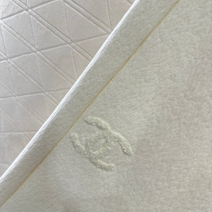 CHANEL 25S HIGH-WAISTED WIDE-LEG PANTS 306