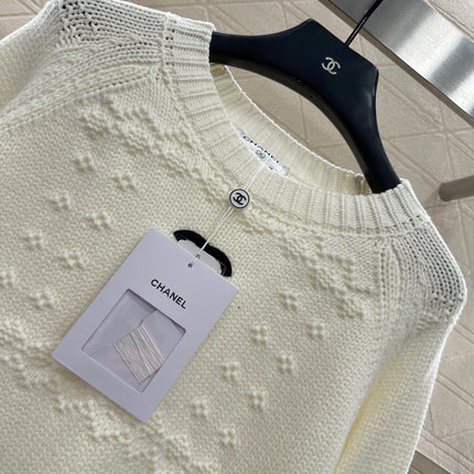 CHANEL 25S EMBROIDERED CROCHET SWEATER 349