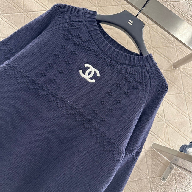 CHANEL 25S EMBROIDERED CROCHET SWEATER 348