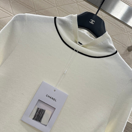CHANEL 25S HIGH-NECK PULLOVER SWEATER 351