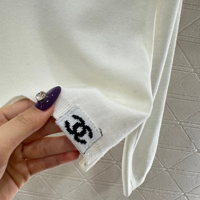 CHANEL 25S HIGH-NECK PULLOVER SWEATER 351