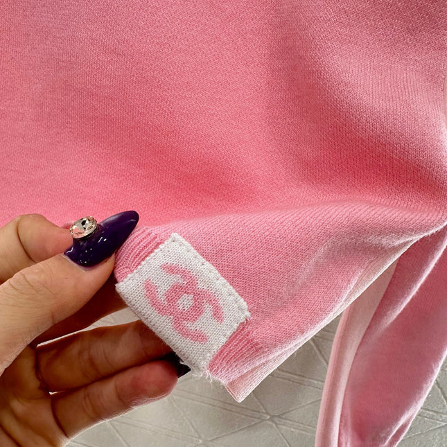 CHANEL 25S HIGH-NECK PULLOVER SWEATER 352