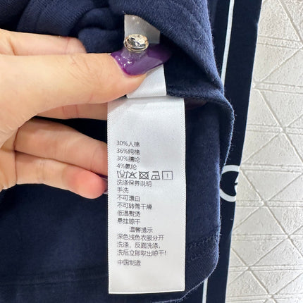 CHANEL 25S LONG-SLEEVE CREW NECK T-SHIRT 405