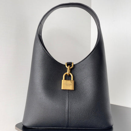 GOLD LOCKER SHOULDER BAG 62 IN BLACK CALFSKIN