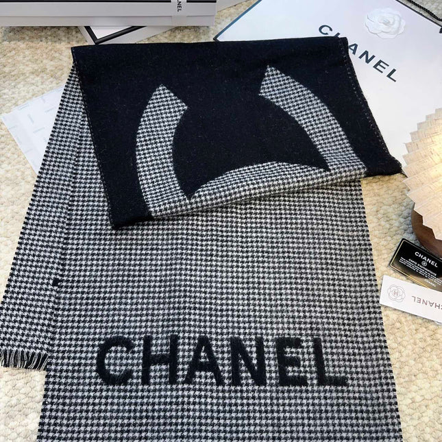HOUNDSTOOTH SCARF 185 CM IN BLACK CASHMERE 393123