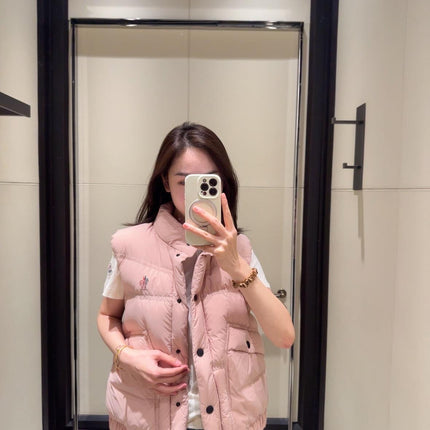 MONCLER 25S SLEEVELESS PUFFER VEST 200