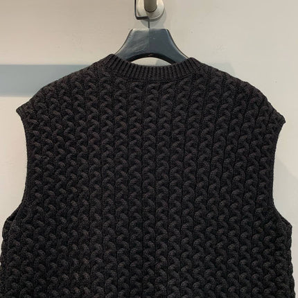 LOEWE KNIT VEST STYLE 227