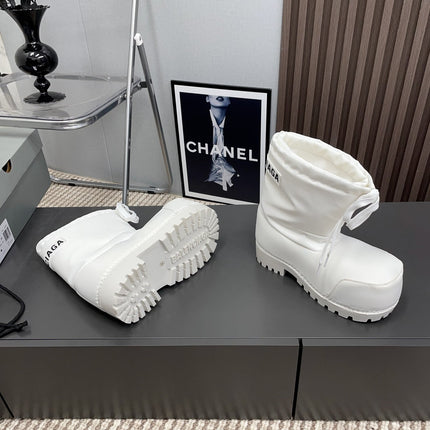 BALENCIAGA 25S ALASKA ANKLE BOOTS HIGH HEEL IN WHITE FABRIC STYLE 1
