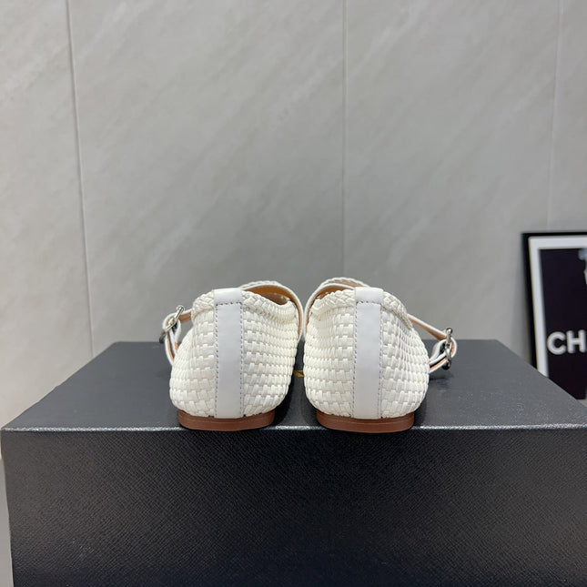 ALAIA MARY JANE FLATS WOVEN PATTERN 25S IN WHITE CALFSKIN