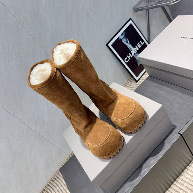 BALENCIAGA 25S BOOTS PLATFORM HEEL IN BROWN SUEDE STYLE 4