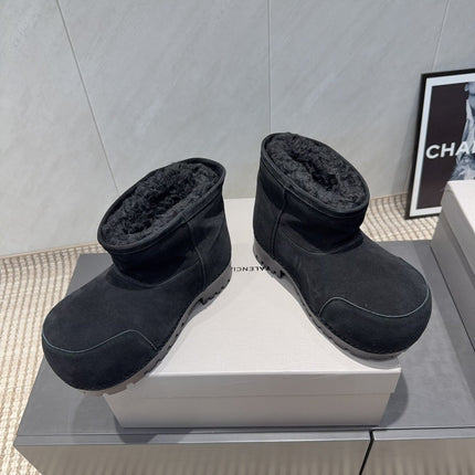 BALENCIAGA 25S LOW ANKLE BOOTS PLATFORM HEEL IN BLACK SUEDE STYLE 8