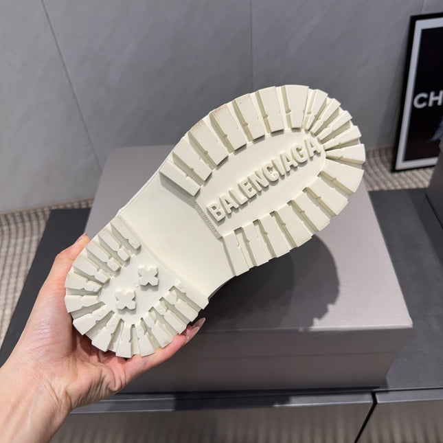 BALENCIAGA 25S LOW ANKLE BOOTS PLATFORM HEEL IN WHITE SUEDE STYLE 1