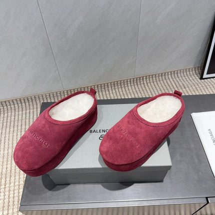 BALENCIAGA 25S AURALEE SLIP-ON 50 MM IN DEEP WINE RED SUEDE STYLE 2