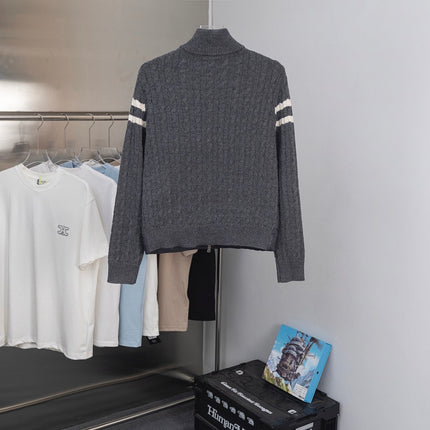 MONCLER PUFER JACKET IN GREY STYLE 11