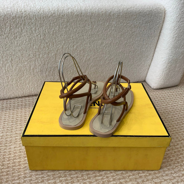 FENDI O'LOCK THONG SANDAL BROWN CALFSKIN WITH GOLD HARDWARE