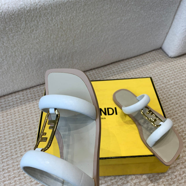 FENDI O'LOCK SLIDES WHITE CALFSKIN WITH GOLD HARDWARE