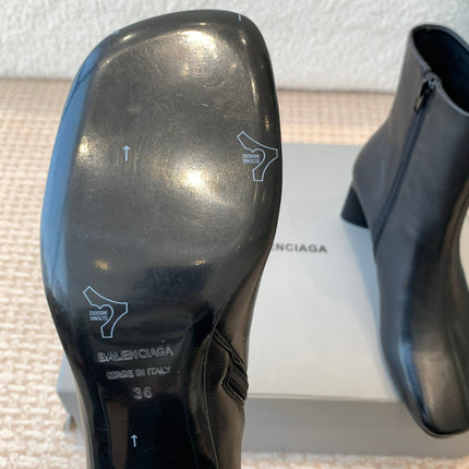 ANKLE BOOTS IN BLACK LOGO EMBOSSED SOFT SHEEPSKIN