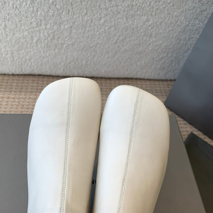 ANKLE BOOTS IN WHITE LOGO EMBOSSED SOFT SHEEPSKIN