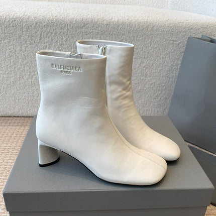 ANKLE BOOTS IN WHITE LOGO EMBOSSED SOFT SHEEPSKIN