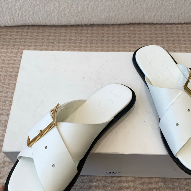 PETAL BELT FLAT SANDAL IN WHITE CALFSKIN